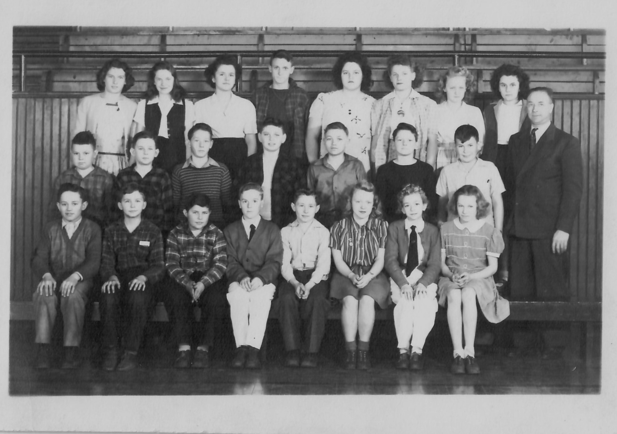 1952 PHS graduating class circa 1946 1952 PHS graduating class circa 1946